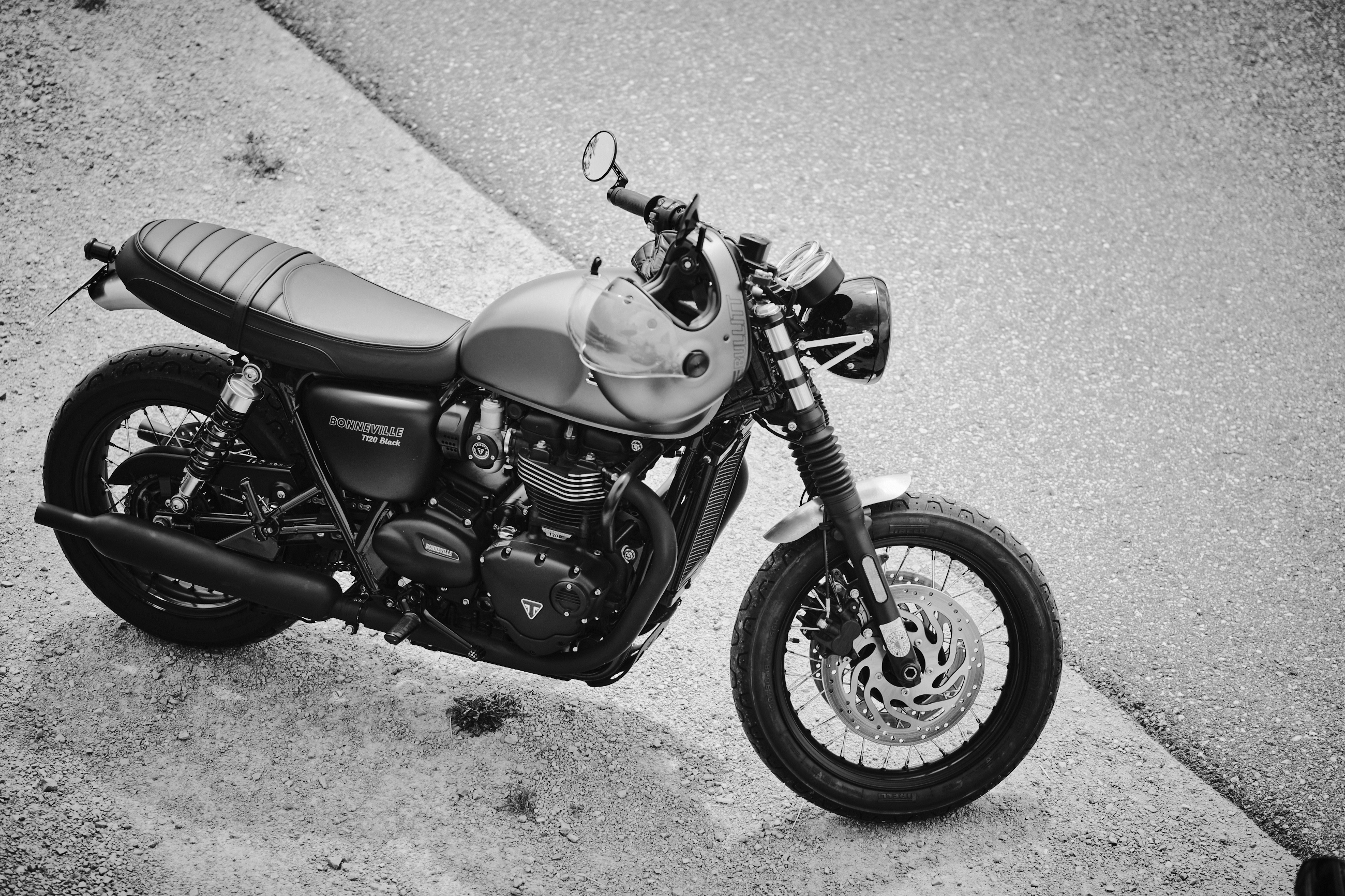 Triumph T120