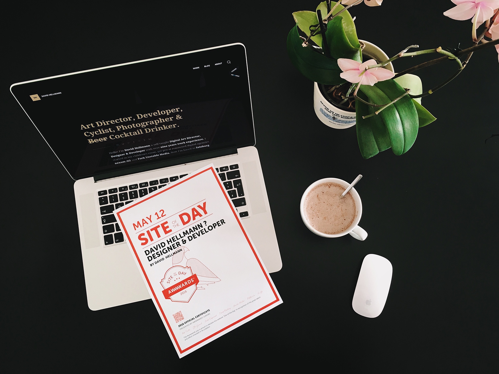 Awwwards site of the day desk